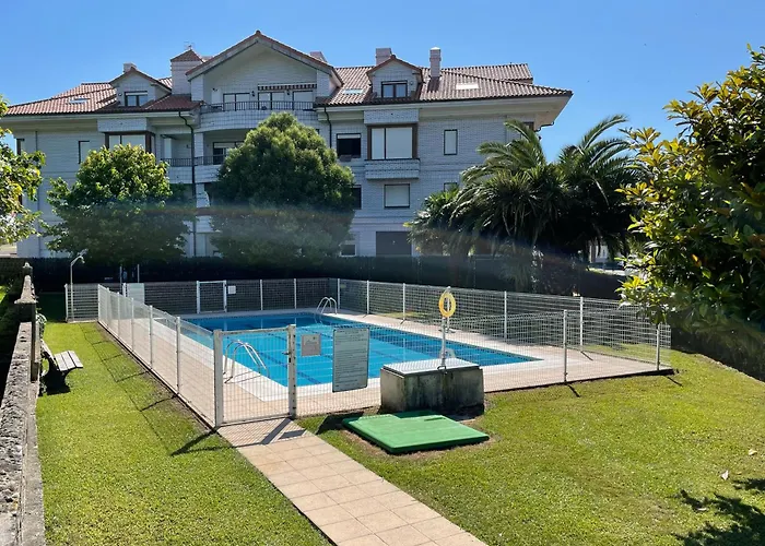 Piscina - Casa Acantilados De * Ajo